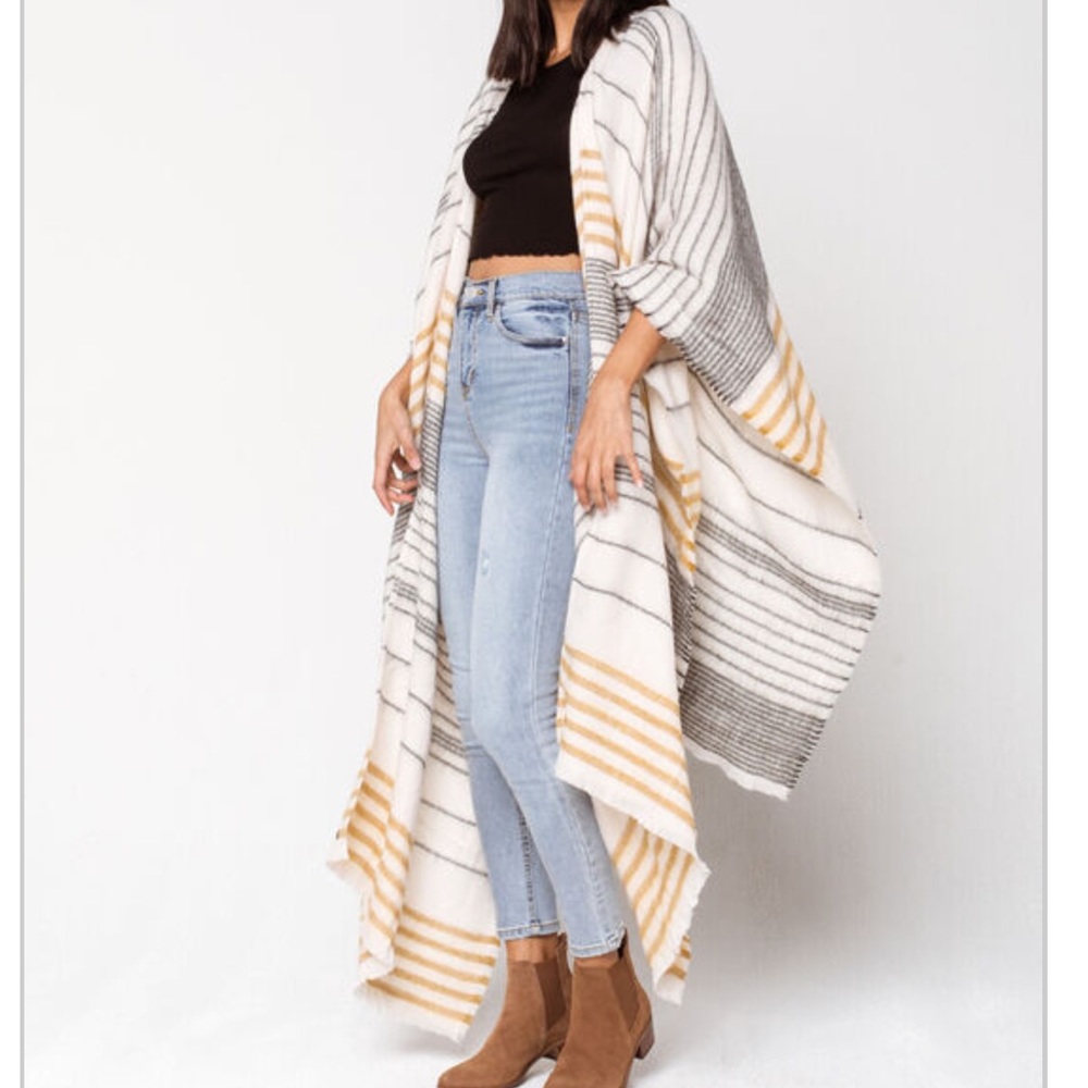 🌺NWT Billabong Beachy Nights Supersoft Wrap